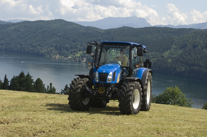 New holland цена. New Holland трактор t5050. New Holland t3030. New Holland t100. New Holland Traktör 6000.